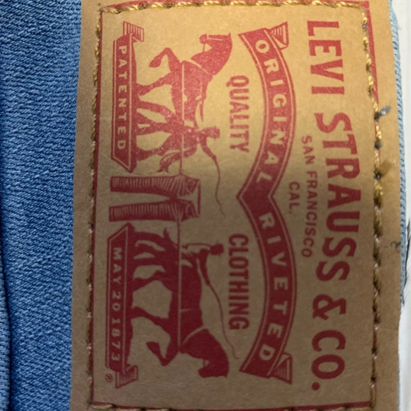 Levi’s  Women’s 314 Shaping Straight Jean, Size 29 - Picture 6 of 7